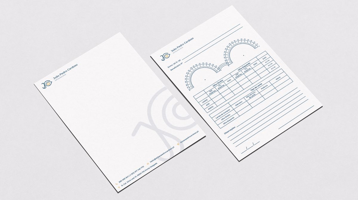 Flyer A5 da clínica de oftalmologia do Dr. João Pedro Cardoso