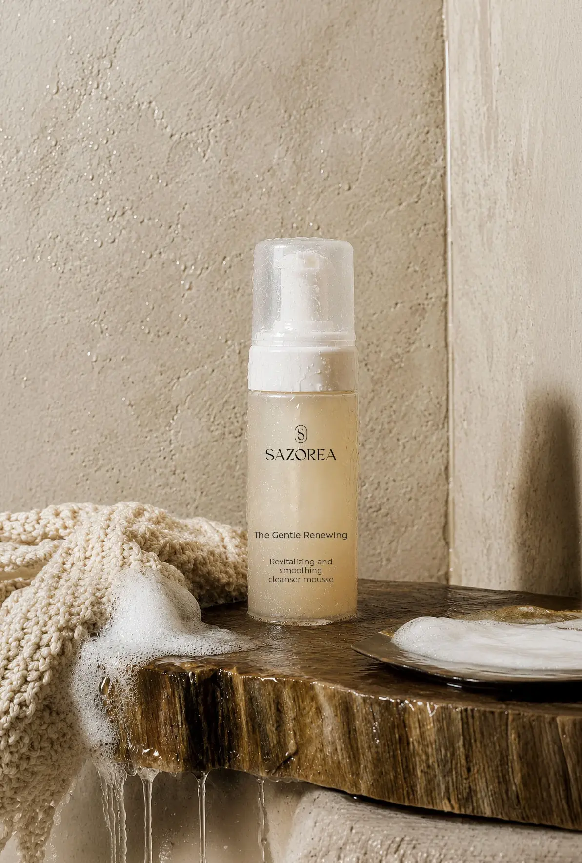 Espuma de limpeza Sazorea The Gentle Renewing - design de embalagem para cosmética natural dos Açores